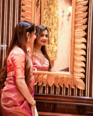 Poonam Mishra Instagram - Saree, bindi, and that desi swag…♥️♥️♥️
Special thanks to @saswatjoshi for sending me such amazing pictures….
P.c: @wapi_films