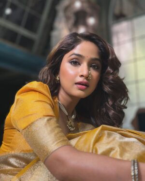 Pranali Ghogare Instagram - I wear my roots like a medal. 

शुभ दीपावली 💫🫶⭐️

📸 @isaifsk