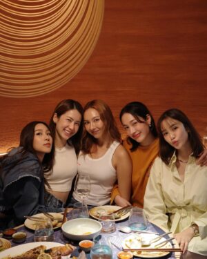 Prima Bhuncharoen Instagram - Happiest birthday to our @carissa_spg 🌻🎂🌈 ขอให้พรทุกข้อที่น้องขอมันเกิดขึ้นจริงในวันนี้พรุ่งนี้น้า i will always be here for you too ~ and last night with @5shades_offun is always a blast 💥🤣