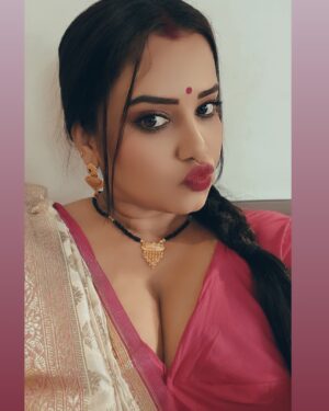 Priya Gamre Instagram - Happy Sunday 💝💦
#priyagamre
