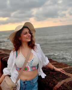 Priya Raina Most Liked Photos and Posts