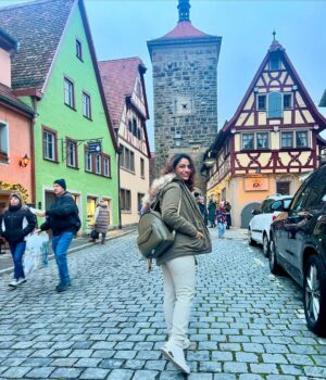Priya Raina Instagram - Thand - Day ⛄️ Sunday ❄️ 

#sundaydump #europetravel #december