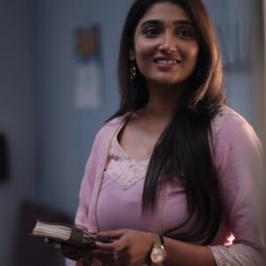 Priya Vadlamani Instagram - Thank you for all the love for Tara 💜
Bts by @akash.manda