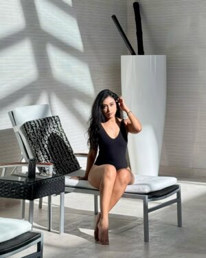 Priyamvada Kant Instagram - 🖤🎬
