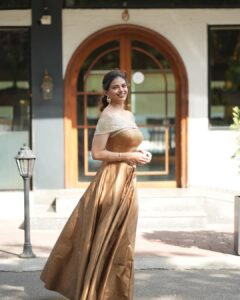 Actress Priyanka Tendolkar HD Photos and Wallpapers March 2025