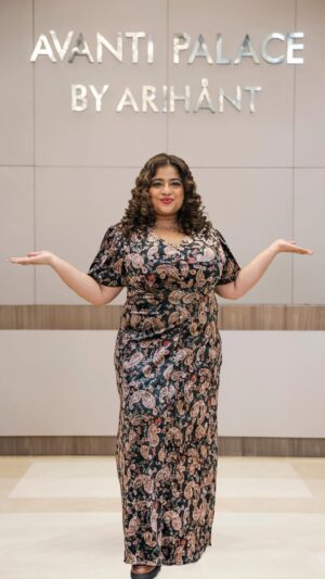 RJ Malishka Instagram - Mornings by the pool, evenings at the theatre, and luxury everywhere in between. Arihant Avanti Palace has the Mumbai Ki Rani vibes for sure.

Palace Vibes, Royal Amenities, and Unbeatable Connectivity— Arihant Avanti Palace has it all!

Visit today or call 08069250080, to book your kingdom.
.
.
#Arihant #ArihantSuperstructuresLtd #ChangingLifestyle #RealEstate #RealEstateDeveloper #ArihantAvanti #AvantiPalace #LiveTheHistoryInPresent #MumbaiKiRani #LuxuryLiving #RoyalAmenities #DreamHome #LuxuryLifestyle #ElegantLiving #MumbaiRealEstate #PremiumResidences #LiveRoyally #PalaceLiving #LuxuryRedefined #HomeGoals #Reels #ReelKaroFeelKaro #Shilphata #Thane #Mumbai