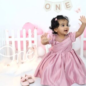 Rabab Hashim Instagram - Happy 1st Birthday Myesha! 💕

Thank you for filling our world with so much joy and love in this one year and for showing us sides of ourselves that we never knew existed. Parenthood has been a crazy journey, but you made it all worth it. You're magical. 

Mama and Dada love you. ❤️