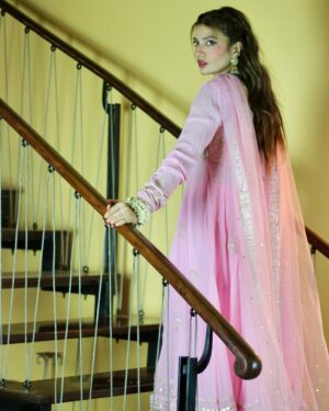 Rabia Butt Instagram - ‎دِیوانگی ہے، عقل نہیں ہے کہ خام ہو
‎