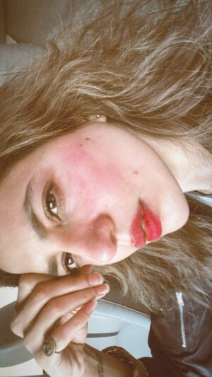 Rabia Butt Instagram - ‎تمام سیاروں کی گردش 
‎اُسکی نبض کی رفتار سے منسلک ہے