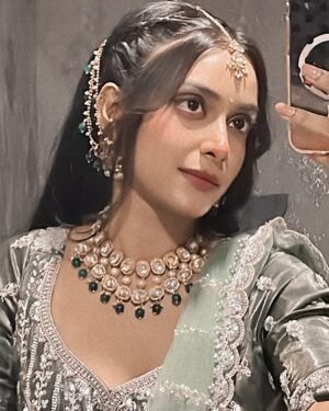 Rachanaa Parulkar Instagram - Flowing through life 🧿🤲🏼
Immense Gratitude 🙏🏻❤️

#love#happiness#joy#bliss#pyaarkiiraahein#goodfortune#gratitude