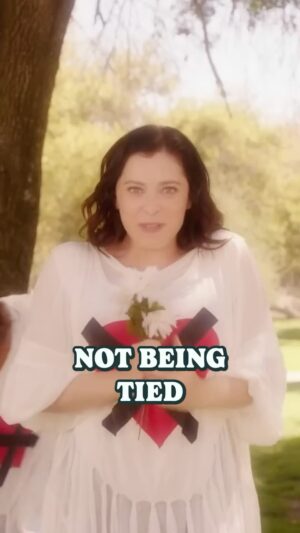 Rachel Bloom Instagram - Happy February Sex Day! #crazyexgirlfriend