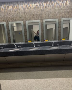 Rachel Brosnahan Instagram - Was supposed to be at the @ullajohnson show today but 3 planes, 2 cities, one snowstorm, a sleepover in the Detroit airport, 2 egg McMuffins, 3 cups of coffee and a maintenance issue later I am serving front row of the Newark Airport bathroom instead.
