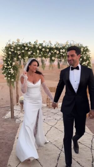 Rachel Legrain-Trapani Instagram - Et vous, quelles sont vos meilleures anecdotes pendant un mariage ?

Tout ça pour vous dire qu’un mariage, ça ne se passe jamais comme prévu, comme vous allez le voir dans «Vous êtes cordialement invités», disponible sur Prime Video bien évidemment 😉

Collaboration commerciale