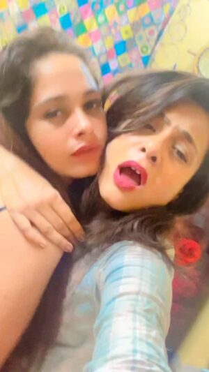 Rani Pari Instagram - Enjoying after long time with #Ritupari🧿🫶🏻
.
.
.
#reel #viral #afterlongtime  #instagram #exploring #exsplorepage #eyeshadow #fit #bestfriend #beauty #beautifuldestinations #followforfollowback #follower #followme #reelskrofeelkro #viratkohli #trending #trend #veiw #hit #goviral #song #ranipari #instagood