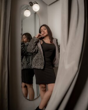 Rani Pari Instagram - My clothes r  full of black, but my heart is very pure..
My past was hell, bt iam loving my present more..🧿
This beautiful photos ka credit goes to @photo__kheech_ 

#photoshoot #photooftheday #photographer #picoftheday #picture #model #actress #fire #love #instagram #instalike #instagood #inspirationalquotes #explore #explorepage #welivetoexplore #beauty #black #blacklover #hot #follow4followback #followme #followers #followmeto #style #mirror #boots #blackdress #fyp #me