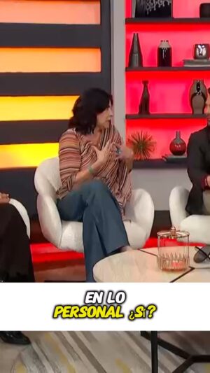 Raquel Garza Instagram - Escuchar a las mujeres es clave para entender la realidad de los prejuicios sociales, esta noche nos acompaña @raquelgarzatv para hablar de este tema. 

¿Por qué sigue existiendo el juicio hacia las relaciones con diferencias de edad? 😦

Tenemos una cita hoy a las 7:00 pm por Unicable