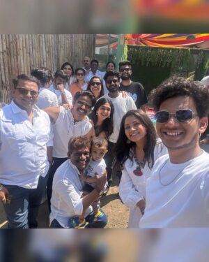Rasika Vengurlekar Instagram - Holi Celebration with Team MHJ ♥️

होळी आणि धूलिवंदनाच्या खूप खूप शुभेच्छा 🎨✨