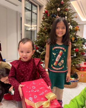 Rasri Balenciaga Instagram - This is why i love December🎄