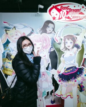 Raychell Instagram - #バンドリ10th展  推し活してきました💕

会場へ向かう街の景色から
バンドリの愛が溢れていて嬉しくなりました✨✨✨

皆様も是非、バンドリの10年の軌跡を辿ってみてください。

改めて、私はバンドリに出逢えて幸せです💕

バンドリ10周年、おめでとうございます！
そして、いつもありがとうございます‼︎

これからもバンドリを愛してます💕

#バンドリ #感謝 #BanGDream #RAS #raiseasuilen #bandori #ちぇるすた #Raychell 

phot by @aachasp 🦭