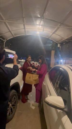 Reema Khan Instagram - Happy wedding anniversary to my dearest
@sahiba_rambo and @janrambo.official ✨ 
The couple has sailed smoothly all through 25 years with mutual love and regard. May Allah bless the couple with enviable partnership and it should continue for one century ahead. It was a great festivity to be in the company of all the near and dear ones specially a highly esteemed @official.shaanshahid, Pappu Samrat and others. 
I wish the couple to do platinum jubilee with unimpaired and healthy life ameen 🤲💕 
#aniversary 
#lahore 
#friends 
#celebration
