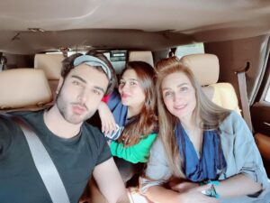 Reema Khan Instagram - Happy birthday to the most handsome , dandy ,  skilled, intellectual , generous , magnanimous and profound one and only Imran Abbas 🎂🩷May you have all the happiness of life🩷Stay blessed 🩷
@imranabbas.official 
#birthday 
#wishes 
#bestfriends
@laraibtheba7
