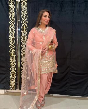 Reema Khan Instagram - Dress shabbily and they remember the dress; dress impeccably and they remember the woman.A woman’s best jewelry is her confidence. 
Fashion is about dressing according to what’s fashionable. Style is more about being yourself. 
Dress by @rubyshakel
jewellery by @jewelsbym.kay