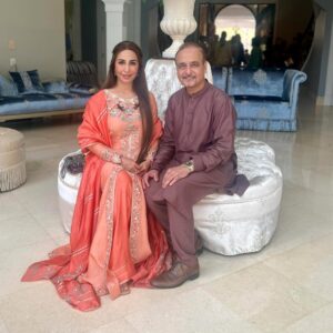 Reema Khan Instagram - Eid Mubarak! Wishing you all and your loved ones a blessed and joyous Eid celebration filled with peace, happiness, and prosperity. 
@parniyaanbyayesha 
@socialdiarymagazine 
#eid 
#usa 
#celebration