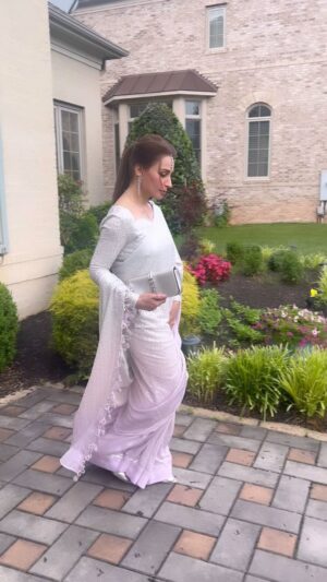 Reema Khan Instagram - A saree is not just a garment. It’s a power, an identity, a language💕
A saree silently empowers you.
Six yards of pure grace and elegance😊
A saree is the perfect way of proudly flaunting who I am without having to say it.When in doubt, wear a saree😊
A saree is the epitome of poise, grace, and beauty💕
Saree: The timeless fashion statement.
@parniyaanbyayesha 
#wedding 
#washington