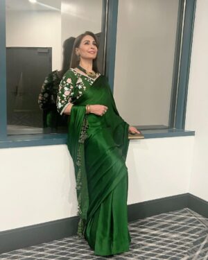 Reema Khan Instagram - The grace of a saree enhances the confidence within. @parniyaanbyayesha knows how to deal with the colors and style. 

@parniyaanbyayesha 
@gqssalon 
#sareecallection 
#2023