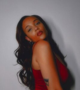 Actress Reign Edwards HD Photos and Wallpapers March 2025