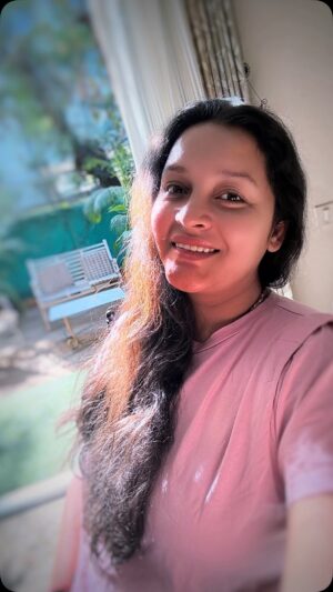 Renu Desai Instagram - “Karmanye vadhikaraste ma phaleshu kadachana.”

 “You have the right to perform your duty, but not to the fruits thereof.” 
It highlights the importance of focusing on our actions without worrying about the results.