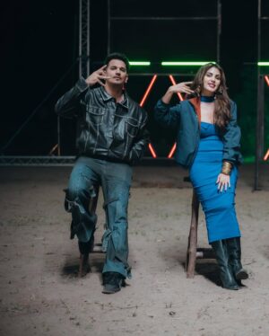 Rhea Chakraborty Instagram - Aaj ke episode ka Aura kaisa laga ?
⚡️✨

#iykyk 
@mtvroadies