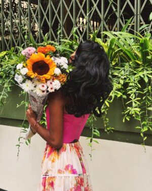Rida Tharana Instagram - no revenge because people who are naturally ugly inside end up destroying their own lives anyways.

Pink corset : @barse.in 
Skirt : @cottoncandybykay 
Textured corset : @leaclothingco 
White skirt : thrifted