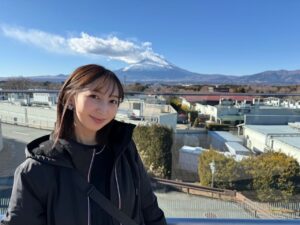 Actress Riho Iida HD Photos and Wallpapers March 2025