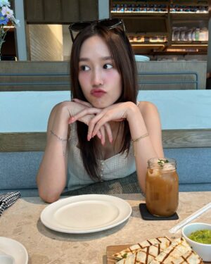 Rinrada Kaewbuasai Instagram - 😉