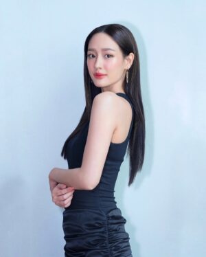 Rinrada Kaewbuasai Instagram - 🖤⚡️
