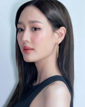 Rinrada Kaewbuasai Instagram - 🖤⚡️