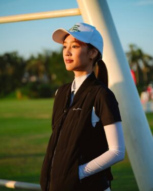 Rinrada Kaewbuasai Instagram - some more pics for you! 💗 ประสบการณ์สุด Exclusive กับการตีกอล์ฟต่างประเทศครั้งแรก แถมเป็นสนามติด Top ระดับโลกด้วย ตื่นเต้นมากๆเลยค่ะ ขอบคุณโค้ช @james_jamesma 🫡 ที่ใจดีช่วยสอนช่วยเตรียมตัว และ my buddyyyyyy พี่มะปราง @alrisaa ที่คอยดูแลตอนออกรอบทริปนี้ด้วยค่า เลิ้บ 🥺💘

ใครเป็นนักกอล์ฟมือสมัครเล่นแบบพาย อย่าลืมติดตามรายละเอียด Chang Cold Brew Cool Clun presents Chang Club Championship 2025 ที่ FB: ChangWorld สำหรับปีหน้านะคะ 
มาสมัครกันเยอะๆ นะคะ!
#ChangColdBrewCoolClub
#ChangClubChampionship2024