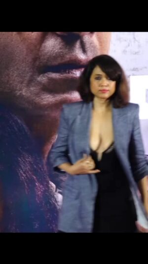 Rituparna Sen Instagram - #hottest🔥 #Rii (@riiz_love ) at #despatch #premiere 
#collab with @riiz_love & @bollysizzler
Watch out for her in movie
#ritupornasen #actress