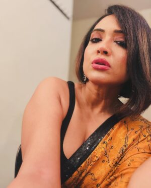 Rituparna Sen Instagram - 💜
