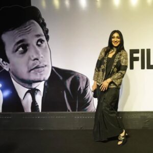 Rituparna Sengupta Instagram - Style Icon (Female) ... #filmfareawards #filmfareglamourandstyleawards 

🥻 @estreekolkata 
💄 @makeup.kaushikrajat 
💇 @rajat_chakroborty 
📸 @avi_jit_k 
🔗 @sociallyyours.vs