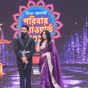Rituparna Sengupta Instagram - @starjalsha পরিবার অ্যাওয়ার্ড ২০২৫ ...

@yourkoel @totaroychoudhury @tonushree_10 @yashdasgupta @nusratchirps @imdevadhikari @monami_ghosh @kanchanthinksreaal 

🥻 @sanskriti_kolkata
💍 @uzma_m_firoz
💇 @rajat_chakroborty
💄 @makeup.kaushikrajat 
📸 @avi_jit_k 
🔗 @sociallyyours.vs