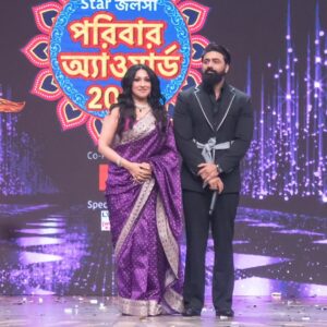 Rituparna Sengupta Instagram - @starjalsha পরিবার অ্যাওয়ার্ড ২০২৫ ...

@yourkoel @totaroychoudhury @tonushree_10 @yashdasgupta @nusratchirps @imdevadhikari @monami_ghosh @kanchanthinksreaal 

🥻 @sanskriti_kolkata
💍 @uzma_m_firoz
💇 @rajat_chakroborty
💄 @makeup.kaushikrajat 
📸 @avi_jit_k 
🔗 @sociallyyours.vs
