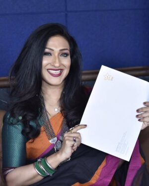 Rituparna Sengupta Instagram - Watch @starjalsha Poribar Award today from 5 PM

@totaroychoudhury @tonushree_10 @nispalsingh