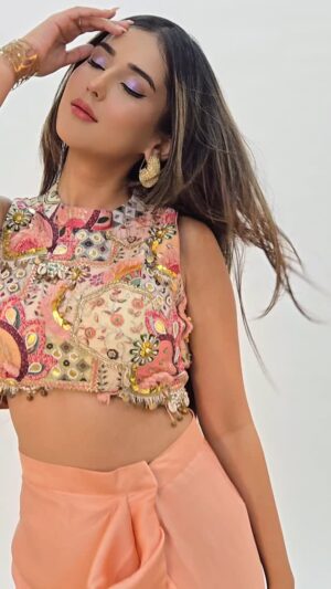 Riya Sharma Instagram - Fit check 🌟
.
.
.

Wearing - @the.minute.log 
  @voguenvibes.india_luxury 

📸- @photographer.sandy
