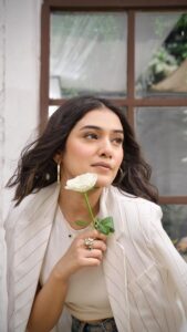Actress Rj Mahvash HD Photos and Wallpapers March 2025