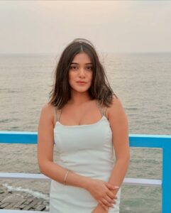 Actress Rj Mahvash HD Photos and Wallpapers March 2025