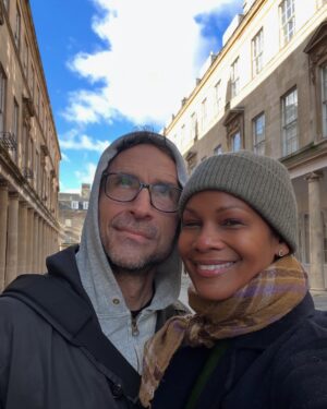 Robinne Lee Instagram - Bath, in a day.

1/2