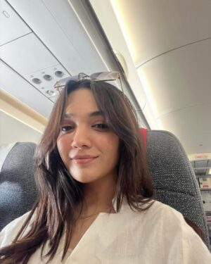 Romaisa Khan Instagram - Kabhi Karachi kabhi Lahore. Football bangayi hun