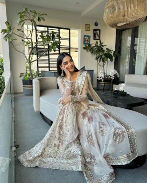 Romaisa Khan Instagram - 🌙❤️